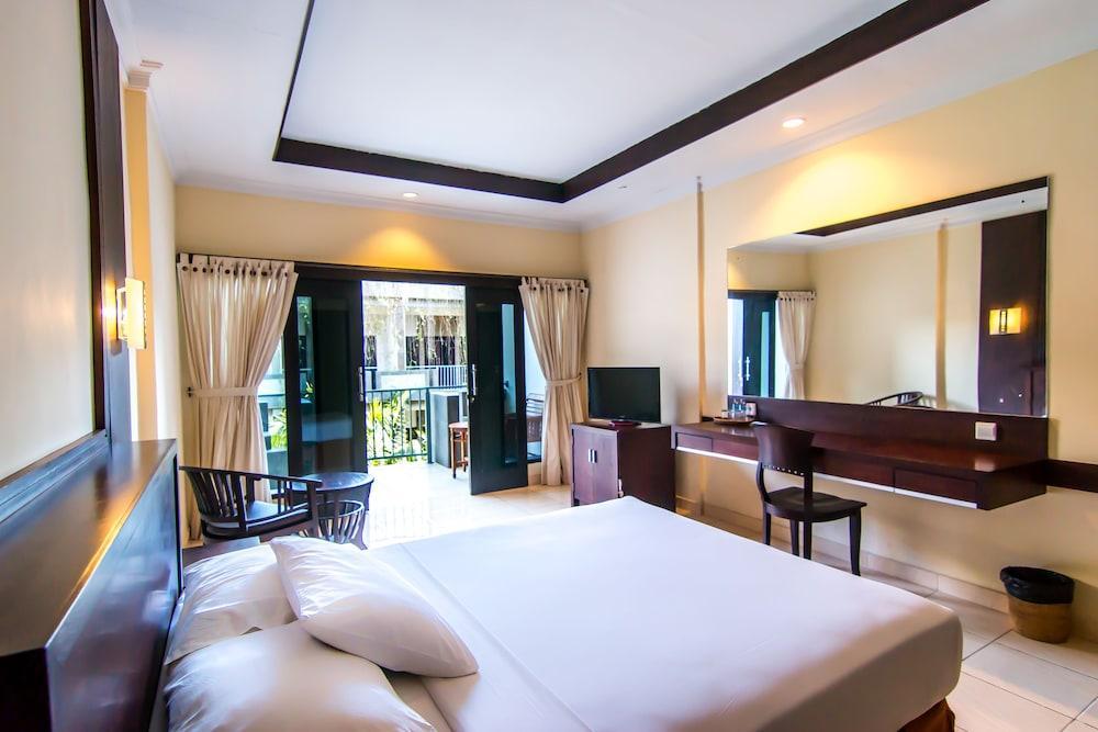 Champlung Mas Hotel Legian Екстер'єр фото