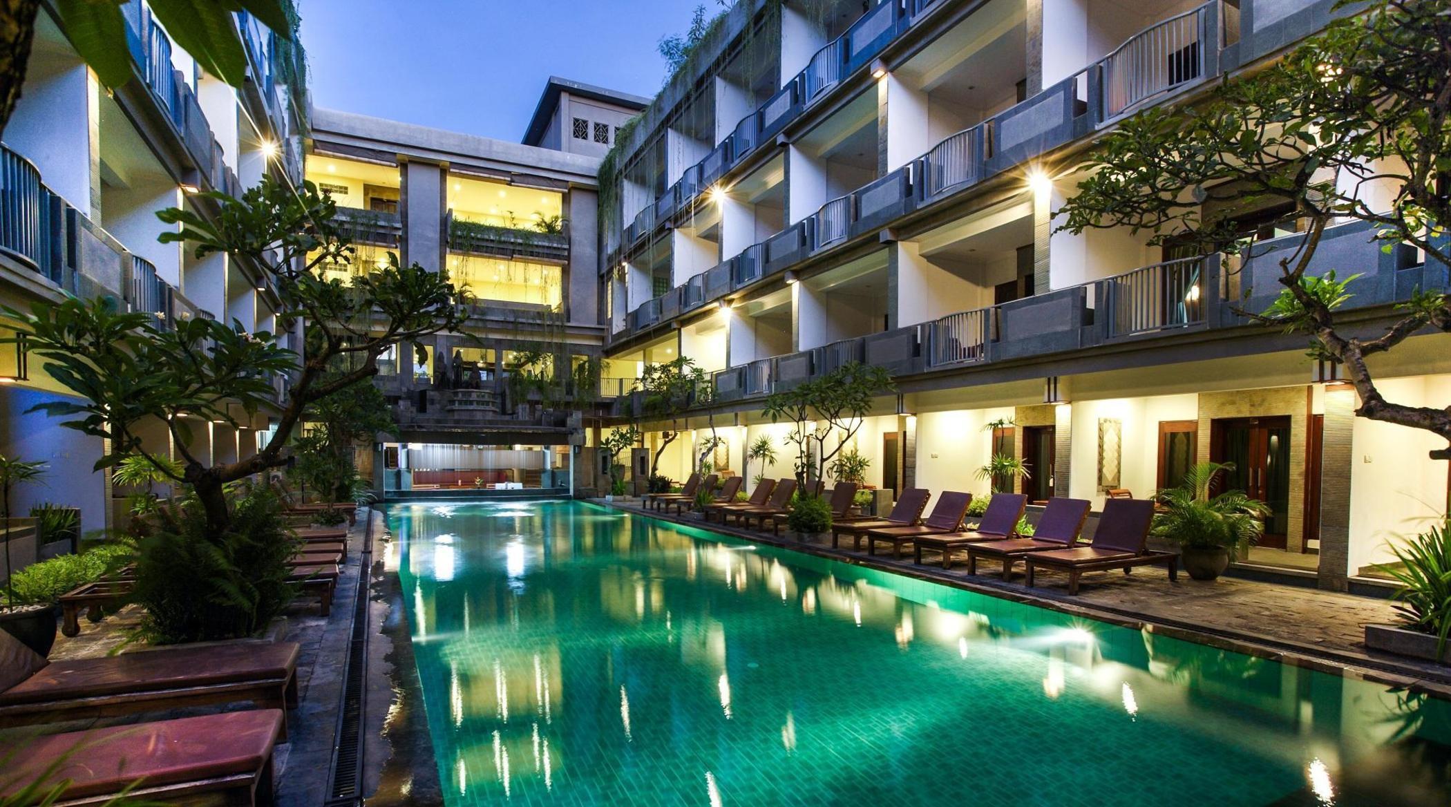 Champlung Mas Hotel Legian Екстер'єр фото