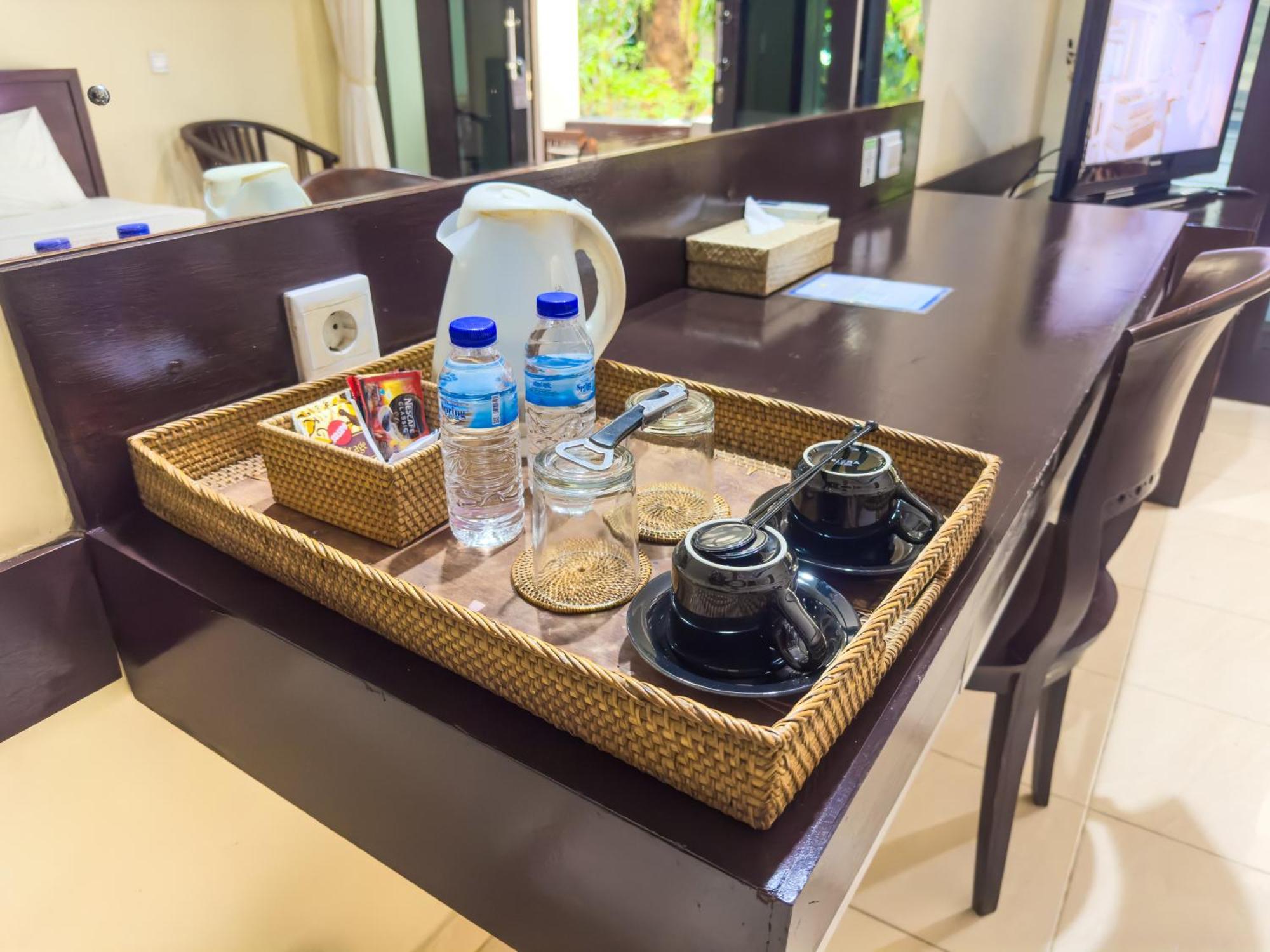 Champlung Mas Hotel Legian Екстер'єр фото